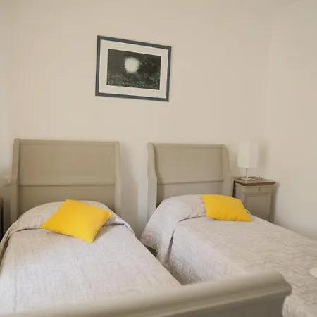 Podere Alloggio per agriturismo *
